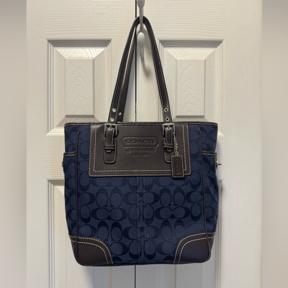 Coach 2007 Legacy Handbag - Picture 1 of 15